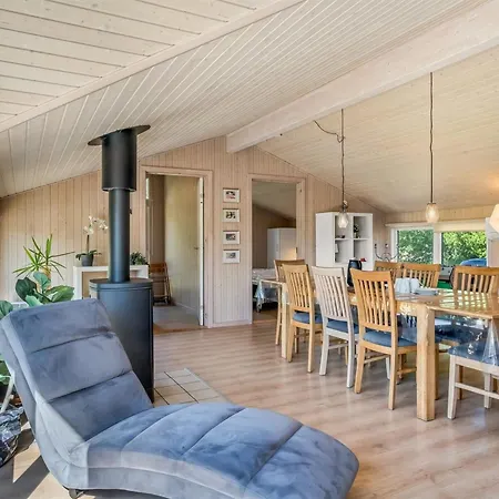 Esalina - 800m From The Sea By Interhome Feriehus