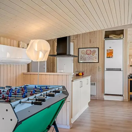 Esalina - 800m From The Sea By Interhome